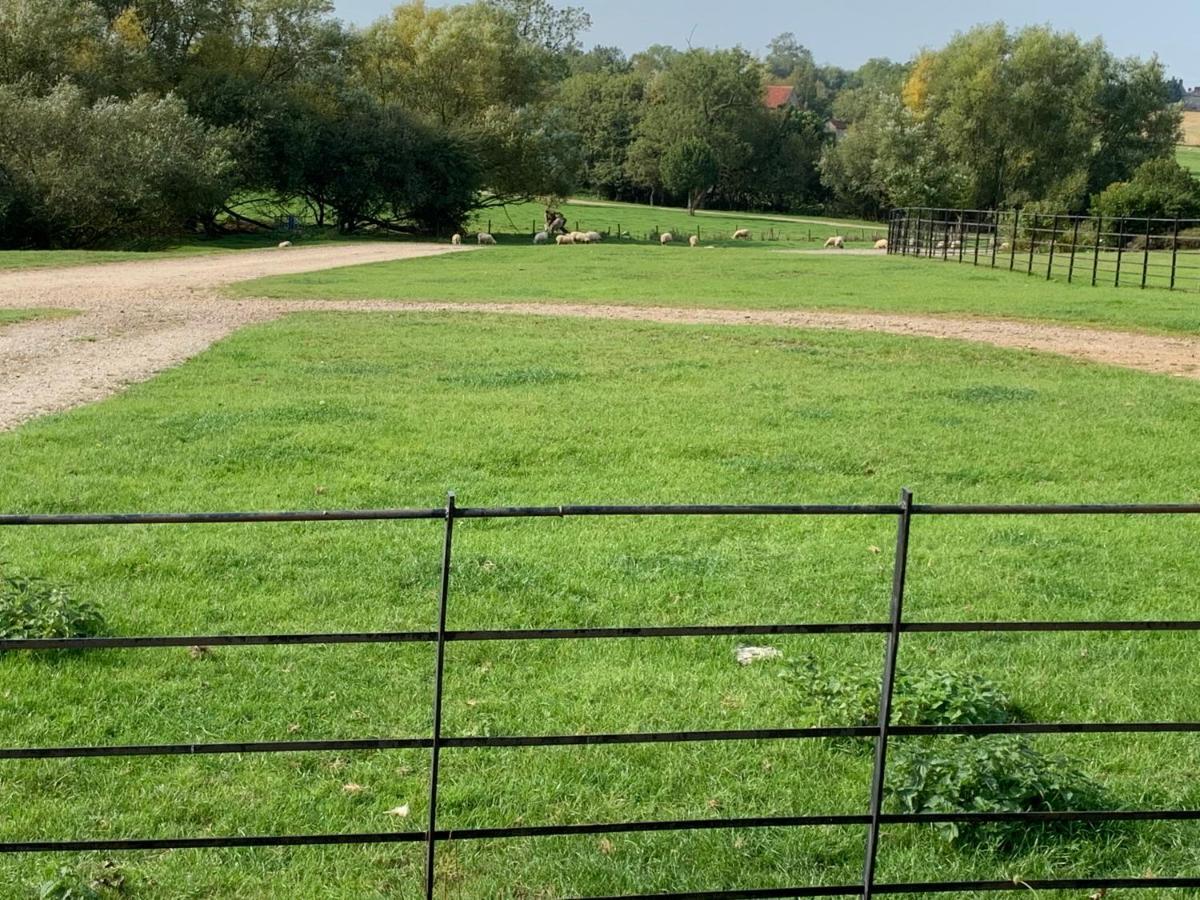 Weatherhead Farm Shepherds Hut Villa Buckingham Exterior foto