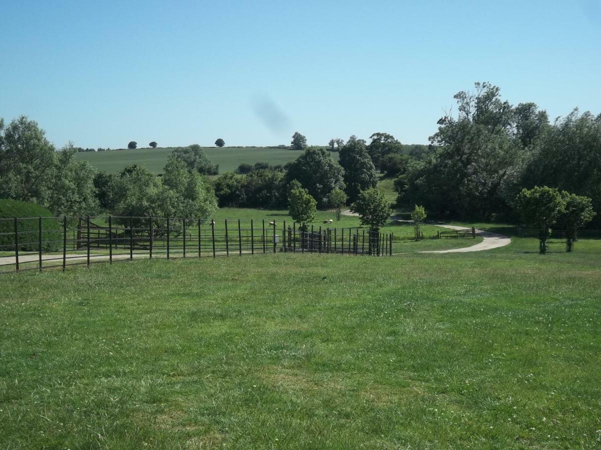 Weatherhead Farm Shepherds Hut Villa Buckingham Exterior foto
