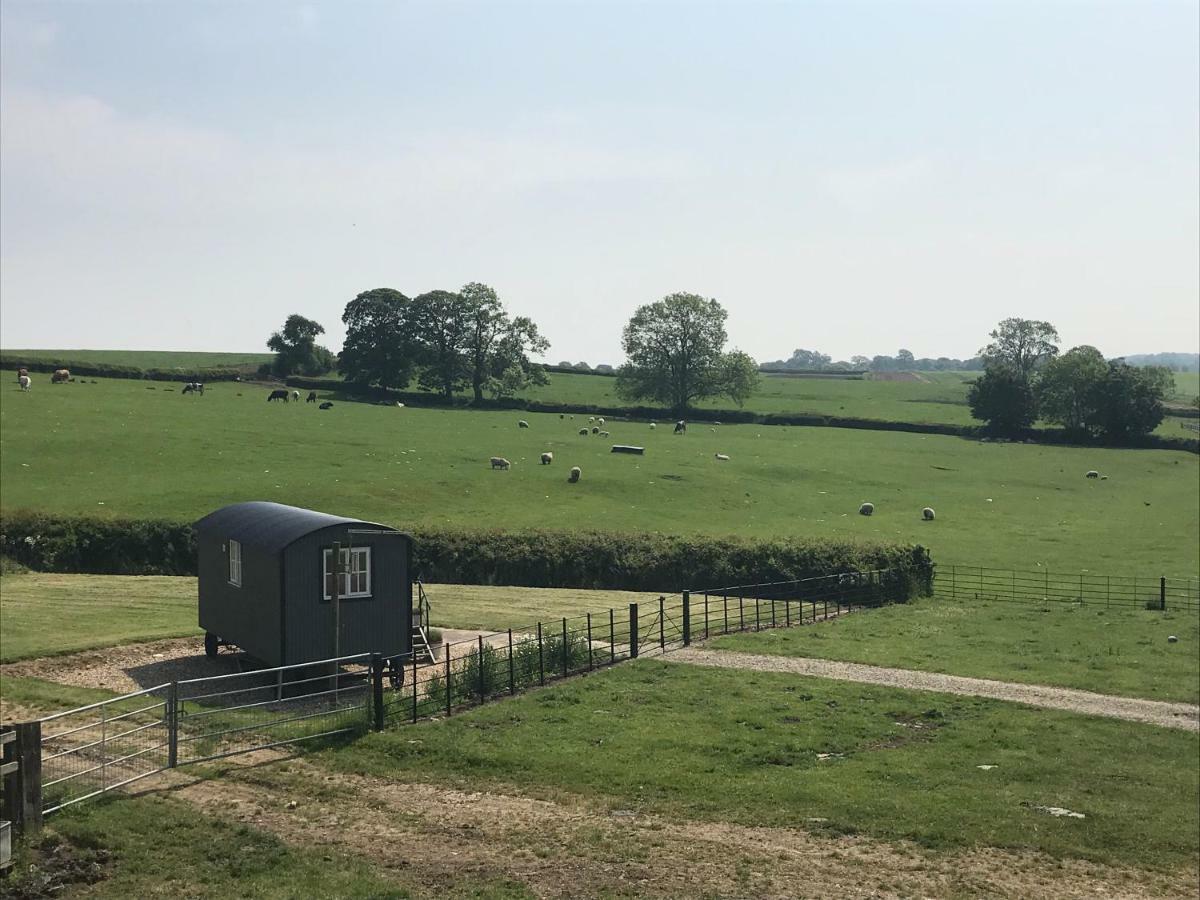 Weatherhead Farm Shepherds Hut Villa Buckingham Exterior foto